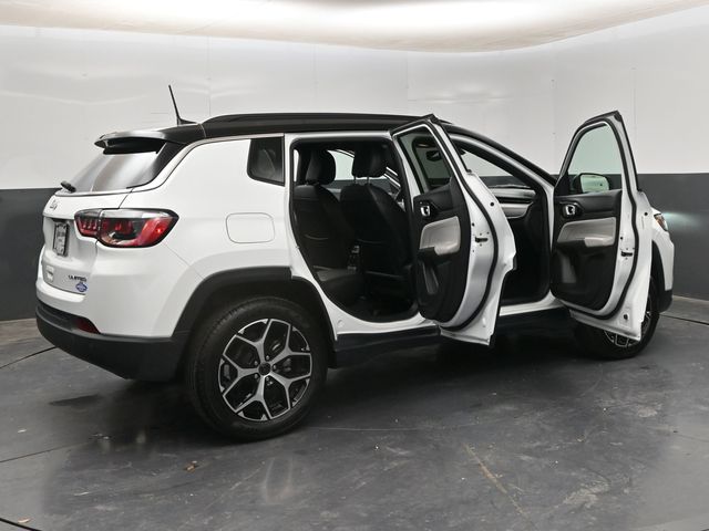 2025 Jeep Compass Limited - Photo 27
