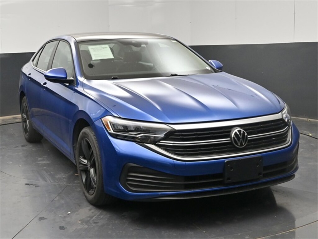Used 2022 Volkswagen Jetta 1.5T SE Sedan