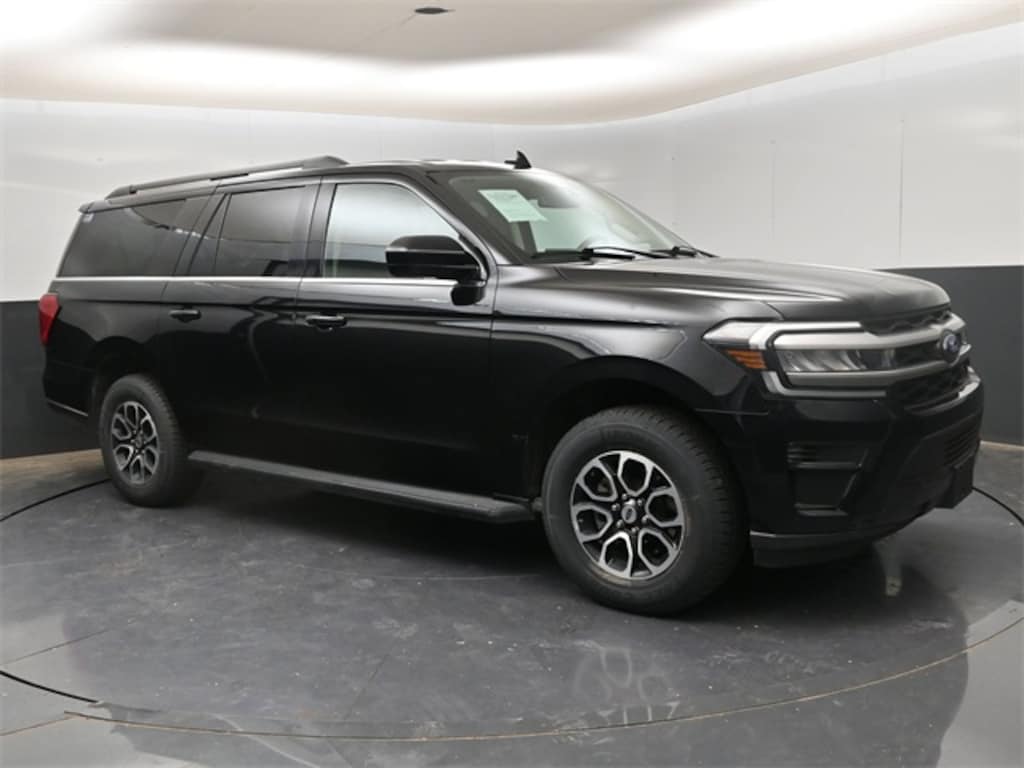 Used 2024 Ford Expedition Max XLT SUV