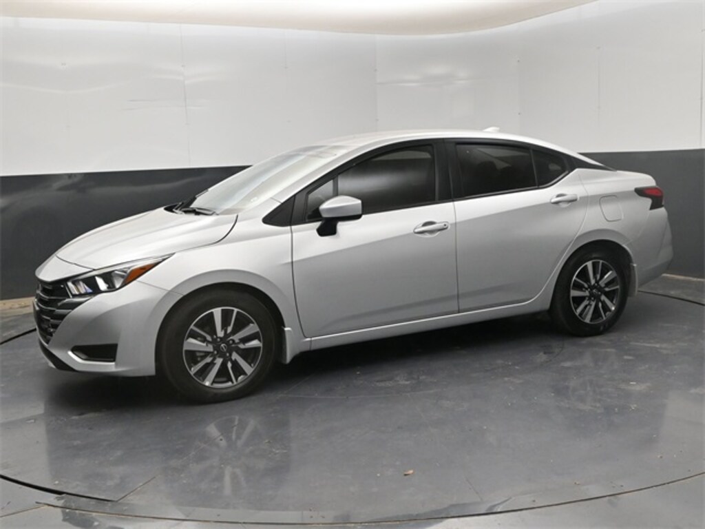 Certified 2024 Nissan Versa 1.6 SV Sedan