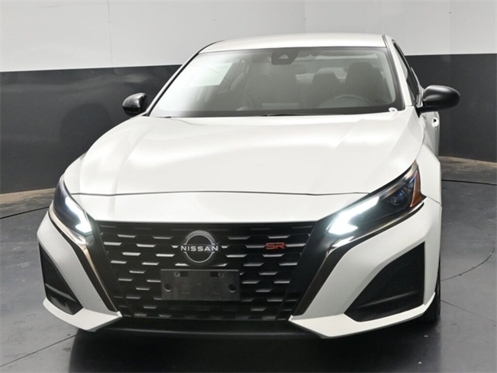 Used 2023 Nissan Altima 2.5 SR Sedan