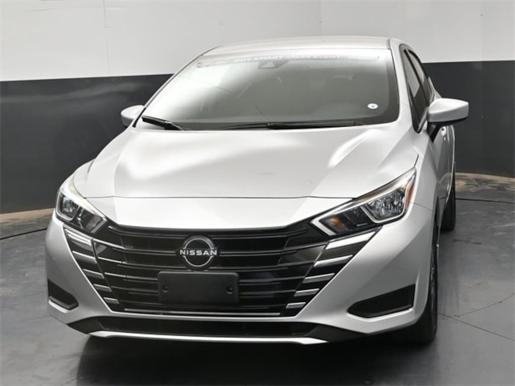Certified 2024 Nissan Versa 1.6 SV Sedan