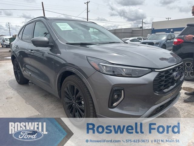2023 Ford Escape ST-Line Elite AWD 2.0L's photo