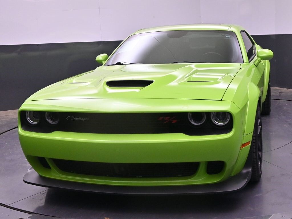 2023 Dodge Challenger R/T Scat Pack Widebody photo 3