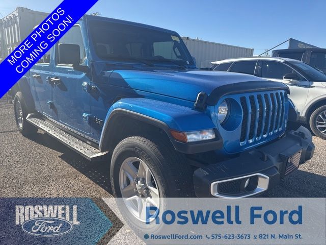 2021 Jeep Gladiator Sport S's photo