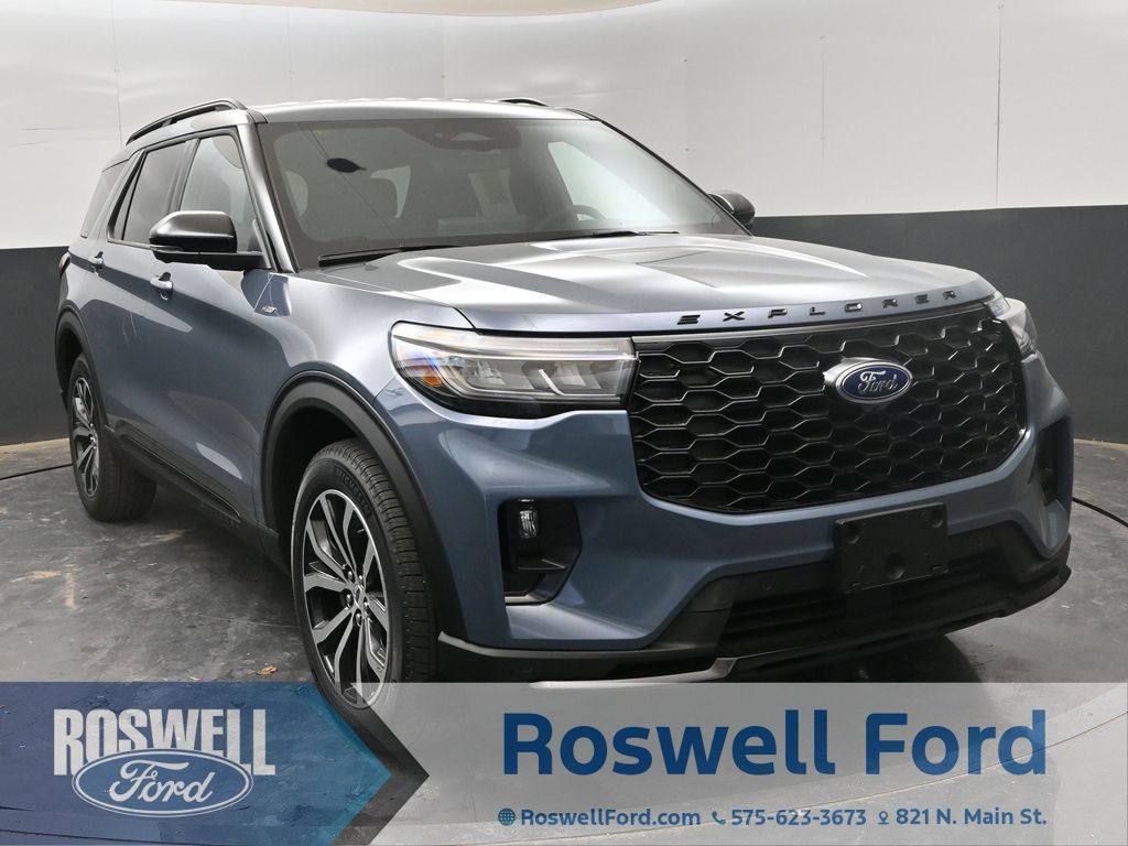 2026 Ford Explorer ST-LINE 4WD's photo