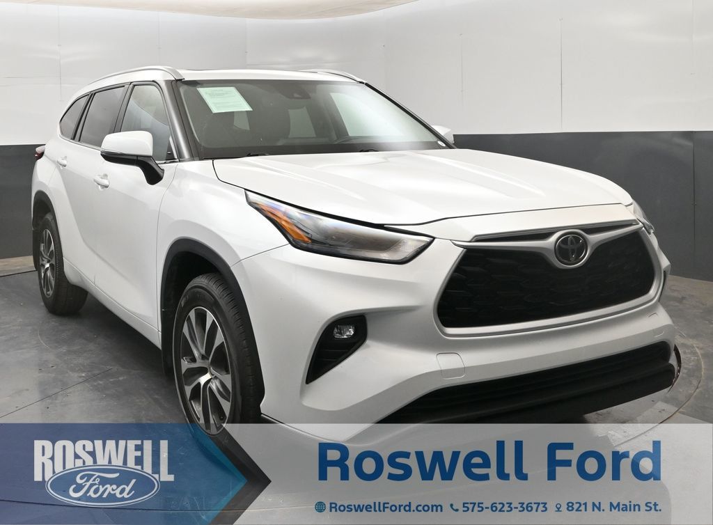 2023 Toyota Highlander XLE