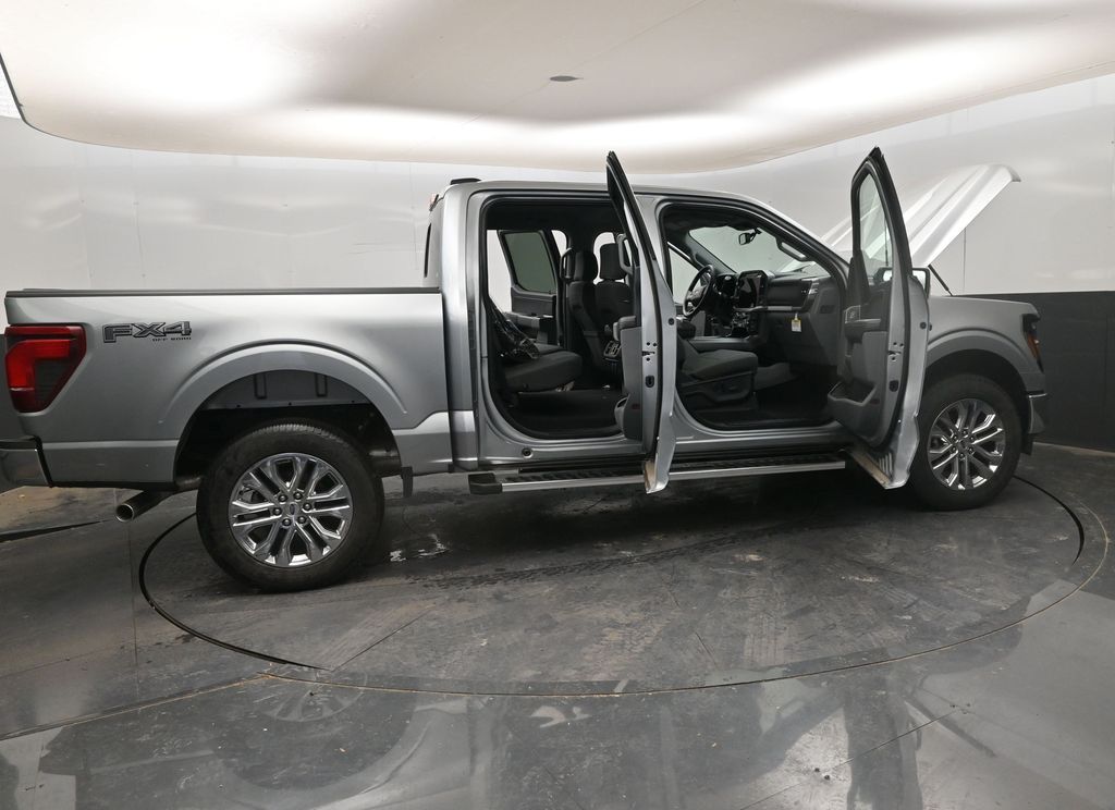 2025 Ford F-150 XLT - Photo 41