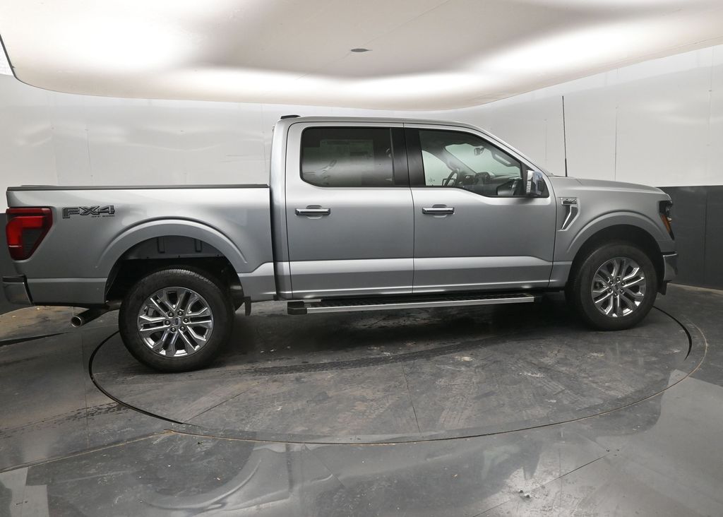 2025 Ford F-150 XLT - Photo 8