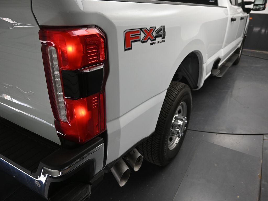 2025 Ford F-250 Super Duty XL - Photo 16
