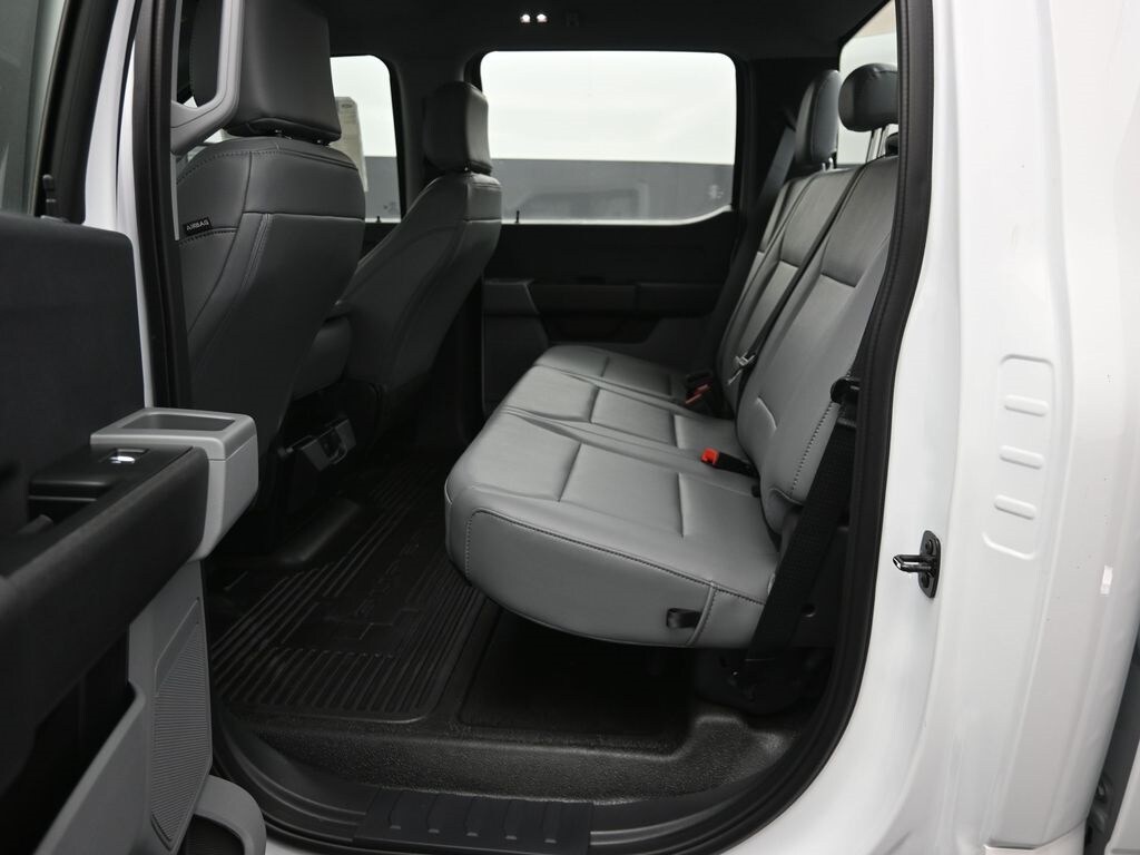 2025 Ford F-250 XL photo 2