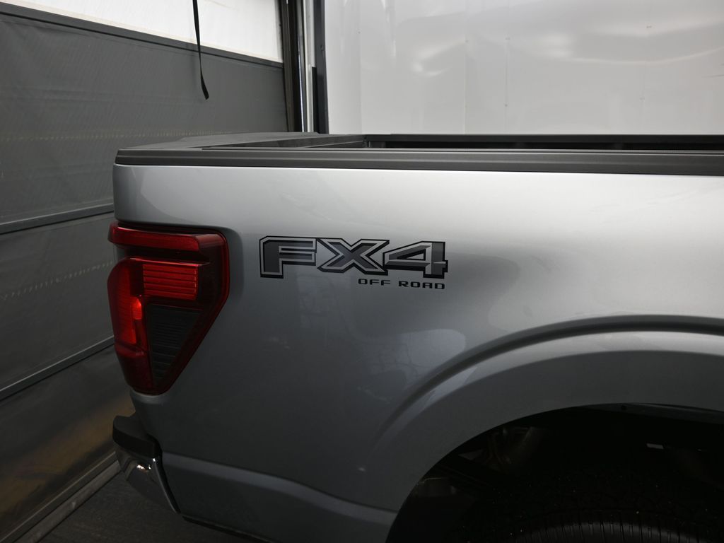 2025 Ford F-150 XLT - Photo 21