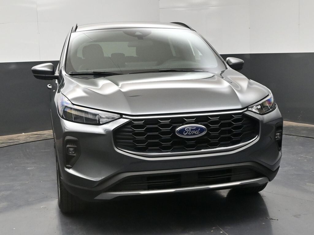 2025 Ford Escape Hybrid ST-Line Select photo 2
