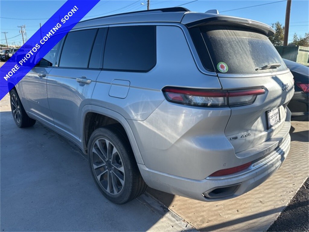 2021 Jeep Grand Cherokee Overland photo 2