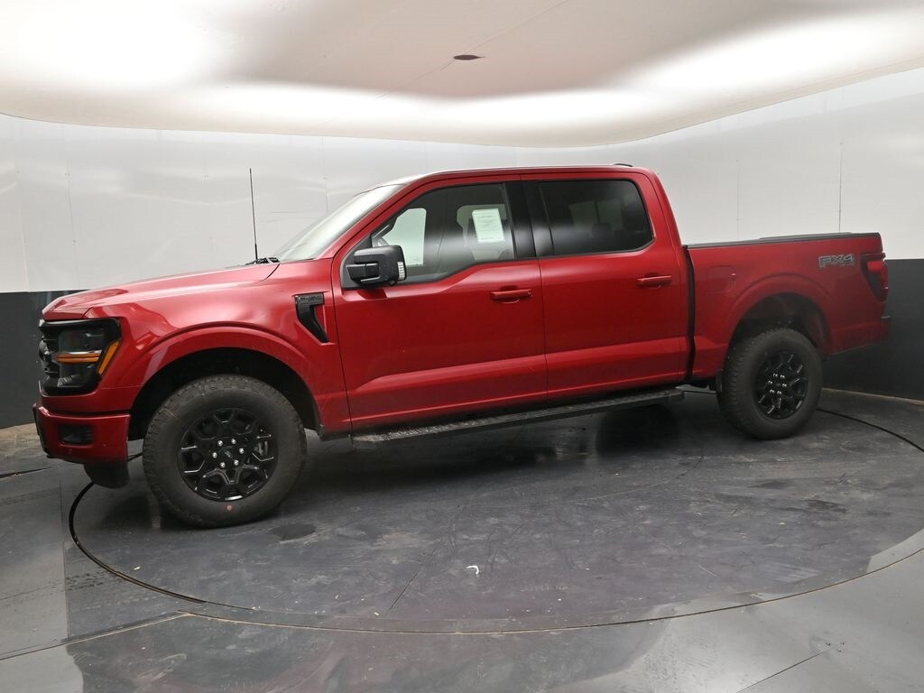2025 Ford F-150 XLT photo 4
