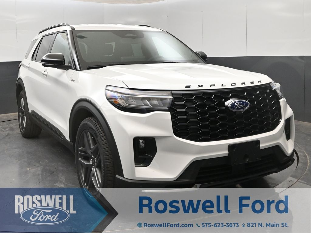 2026 Ford Explorer ST-LINE RWD's photo