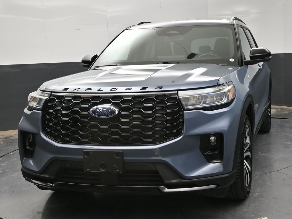 Used 2025 Ford Explorer ST-Line SUV