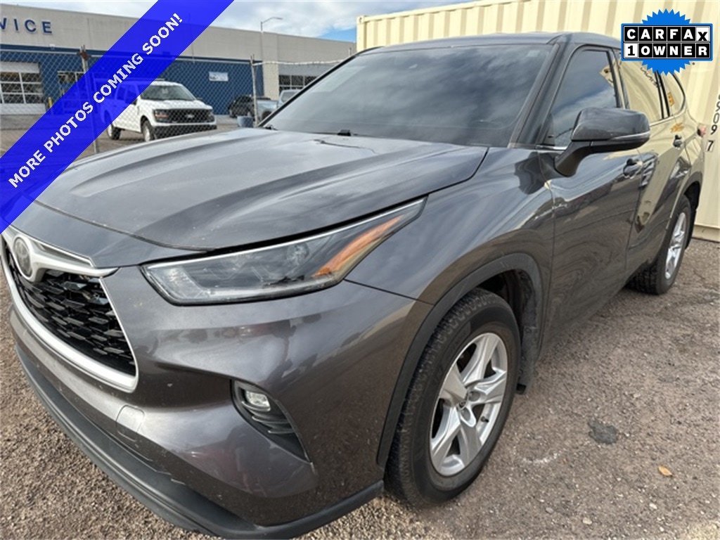 Used 2021 Toyota Highlander LE SUV