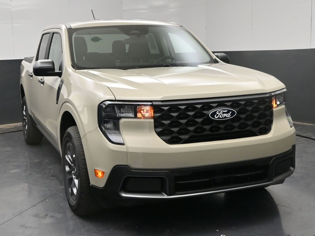 New 2025 Ford Maverick XLT Truck