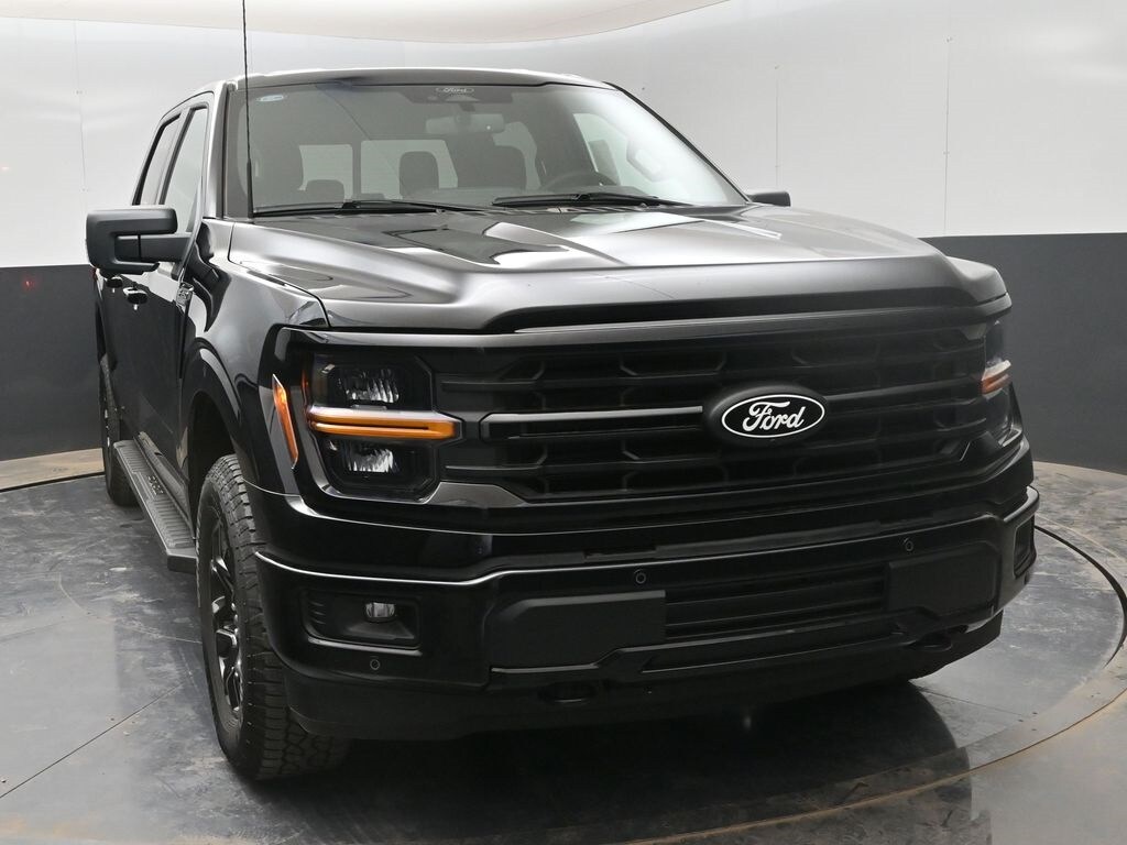 2025 Ford F-150 XLT photo 2