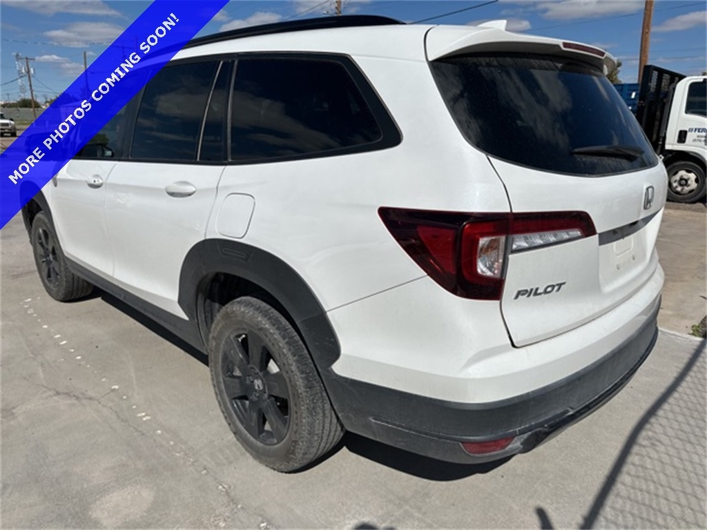 2022 Honda Pilot TrailSport photo 3