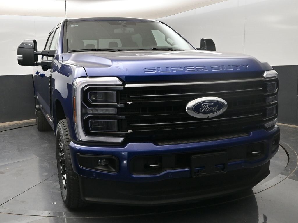 2026 Ford F-250 Platinum photo 2