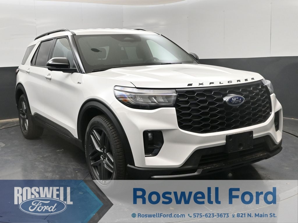 2026 Ford Explorer ST-LINE's photo