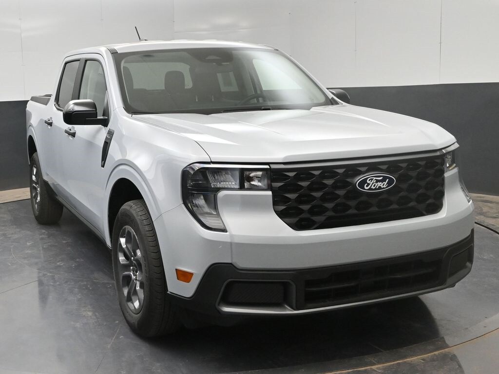 2025 Ford Maverick XLT photo 2