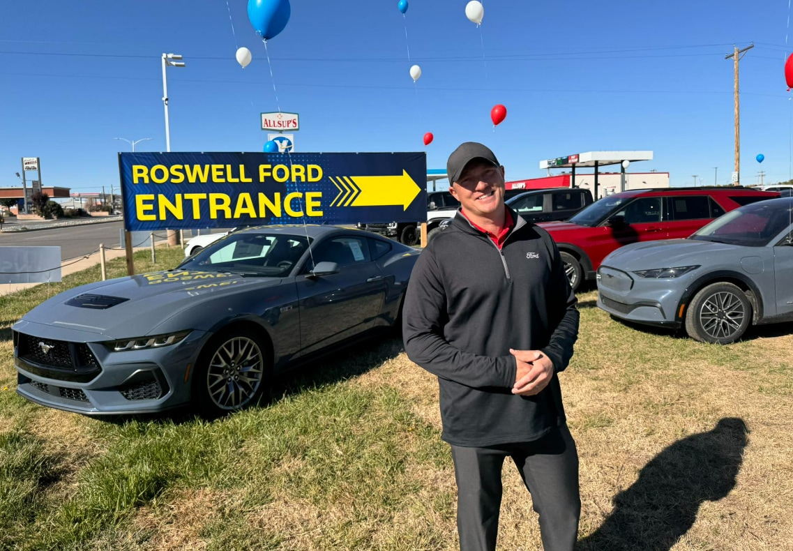 Roswell Ford financing team