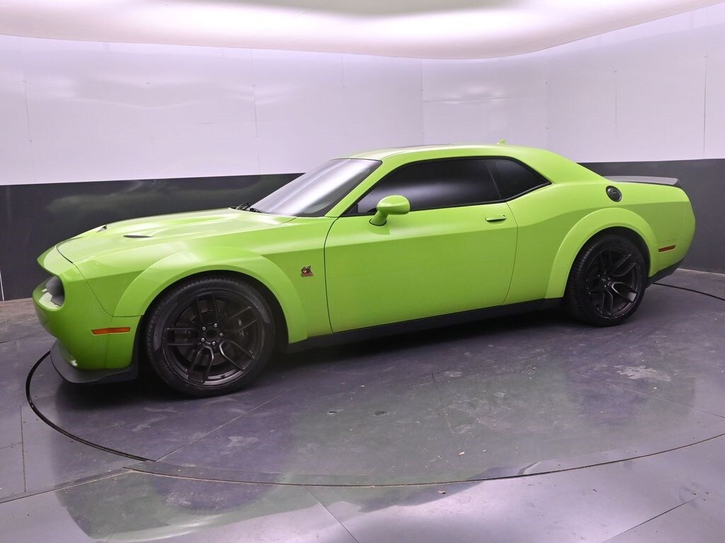 2023 Dodge Challenger R/T Scat Pack Widebody photo 4