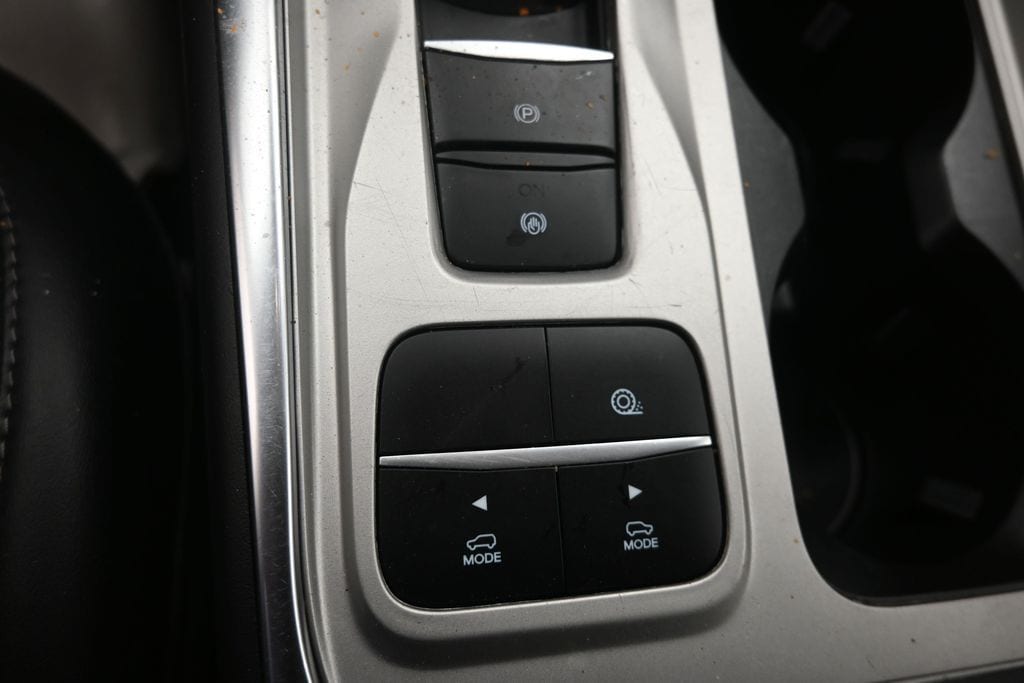 2023 Ford Explorer XLT - Photo 18