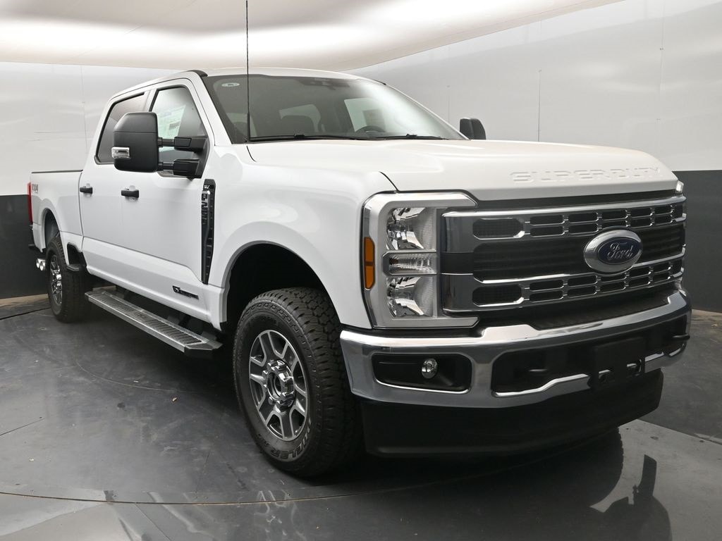 New 2025 Ford F-250SD XLT Truck