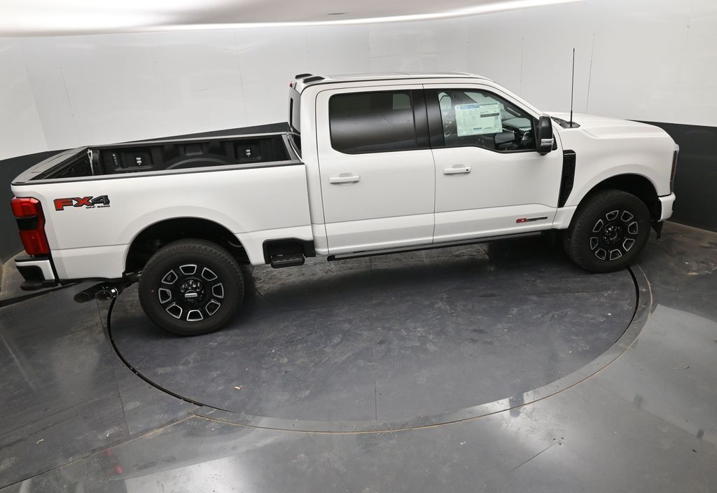 2025 Ford F-250 Super Duty Platinum - Photo 38