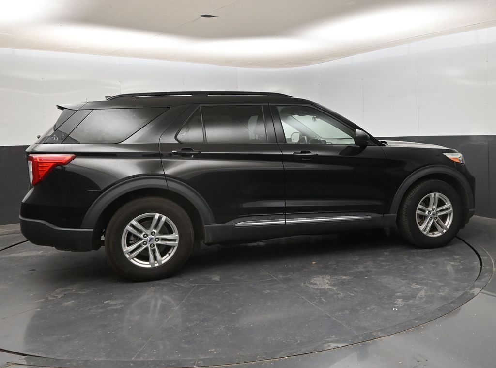 2023 Ford Explorer XLT - Photo 9