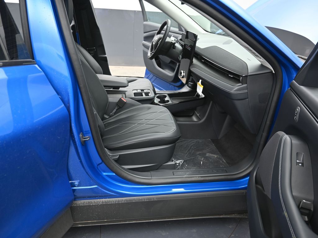 2025 Ford Mustang Mach-E Select - Photo 17