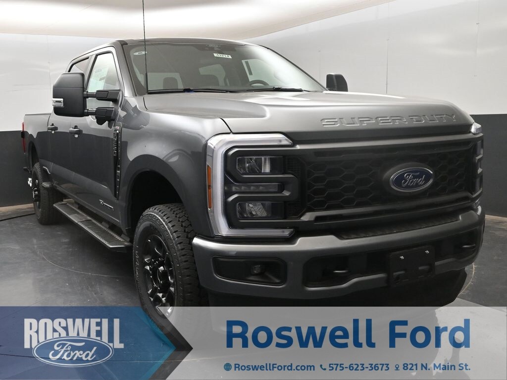 2025 Ford F-250 Super Duty XL's photo