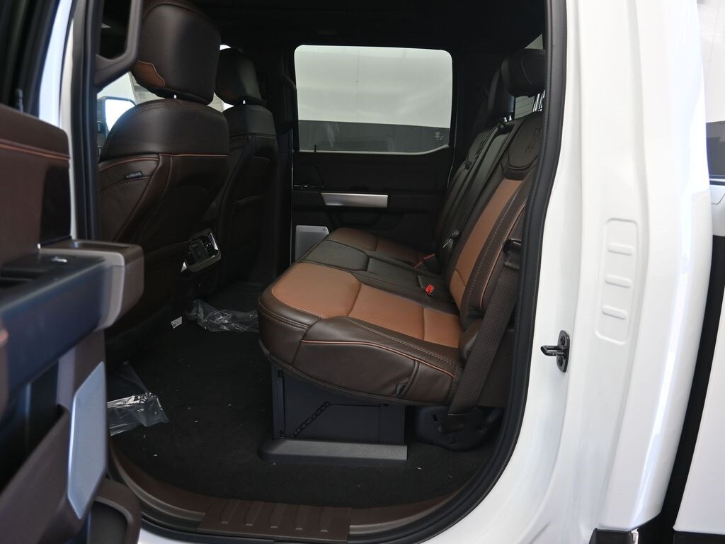 2025 Ford F-350 King Ranch photo 2