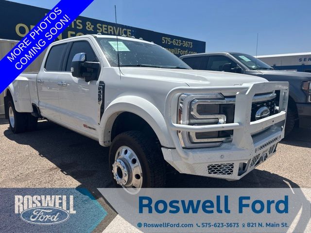 2025 Ford F-450 Platinum 4x4 Crew Cab 8' Box DRW's photo