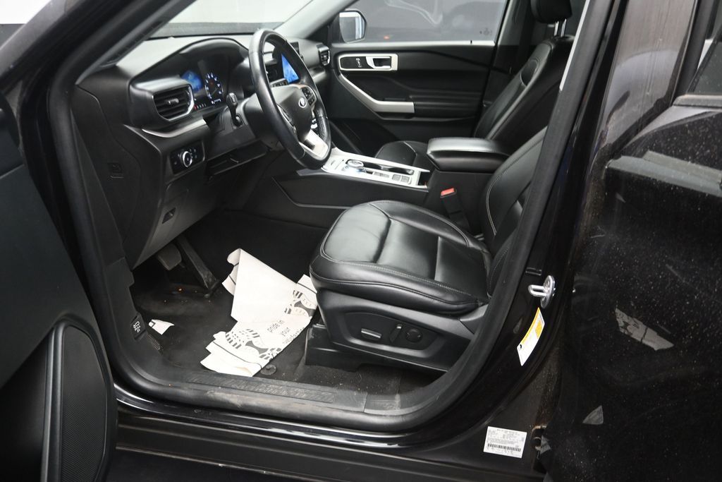 2023 Ford Explorer XLT - Photo 12