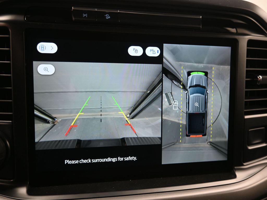 2025 Ford F-150 XLT - Photo 15