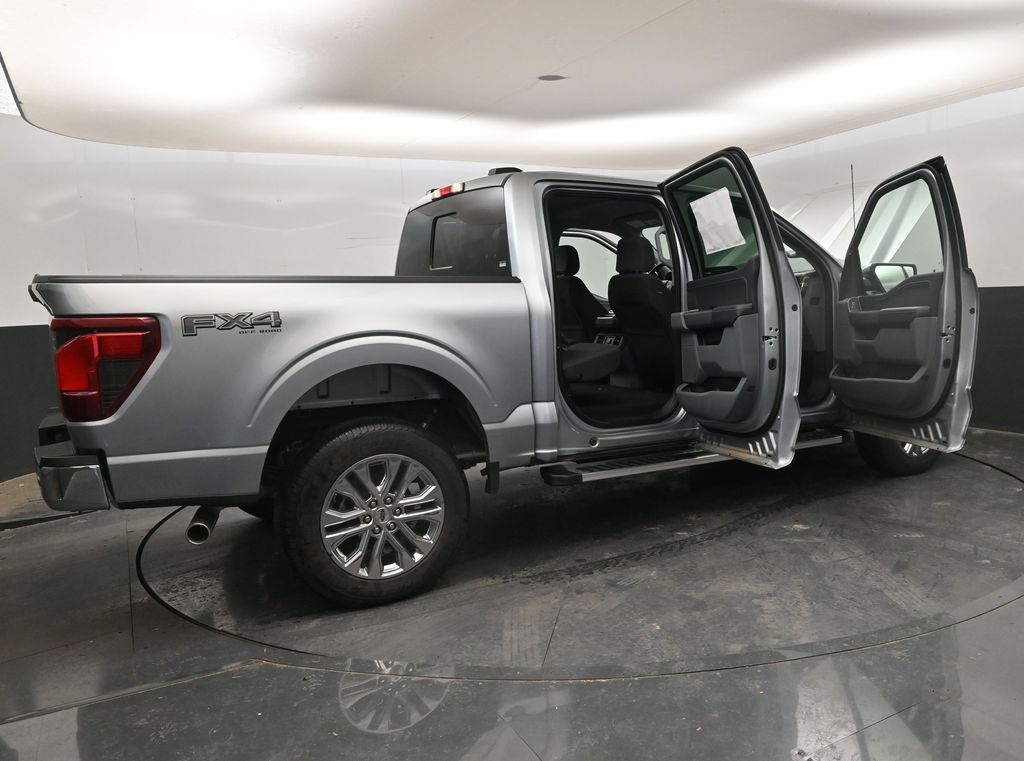 2025 Ford F-150 XLT - Photo 40