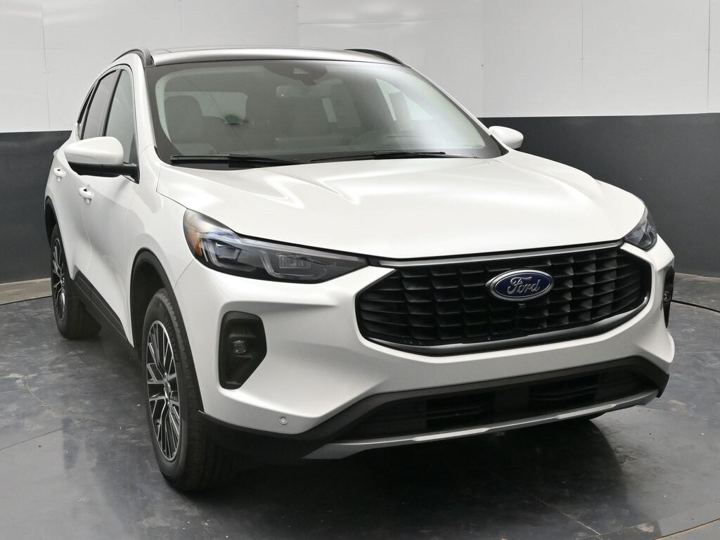 2025 Ford Escape Base photo 2