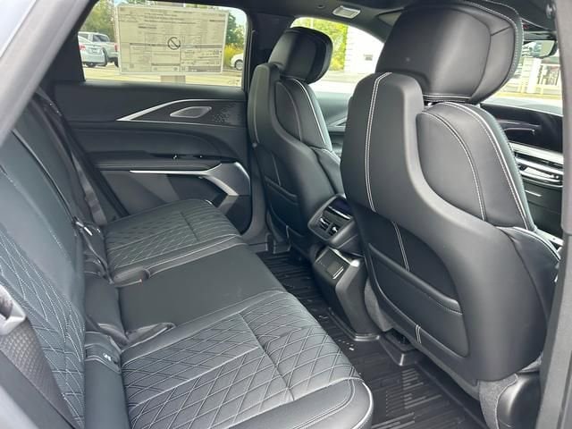 2026 Cadillac LYRIQ V Premium - Photo 23