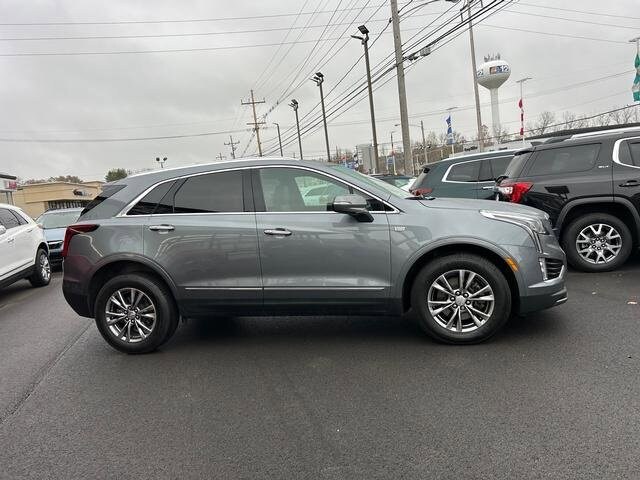 2021 Cadillac XT5 Premium Luxury photo 2