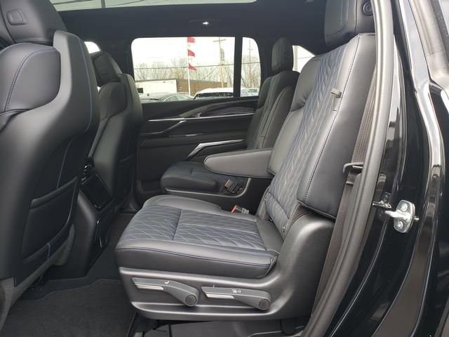 2026 Cadillac Escalade IQ Luxury - Photo 12