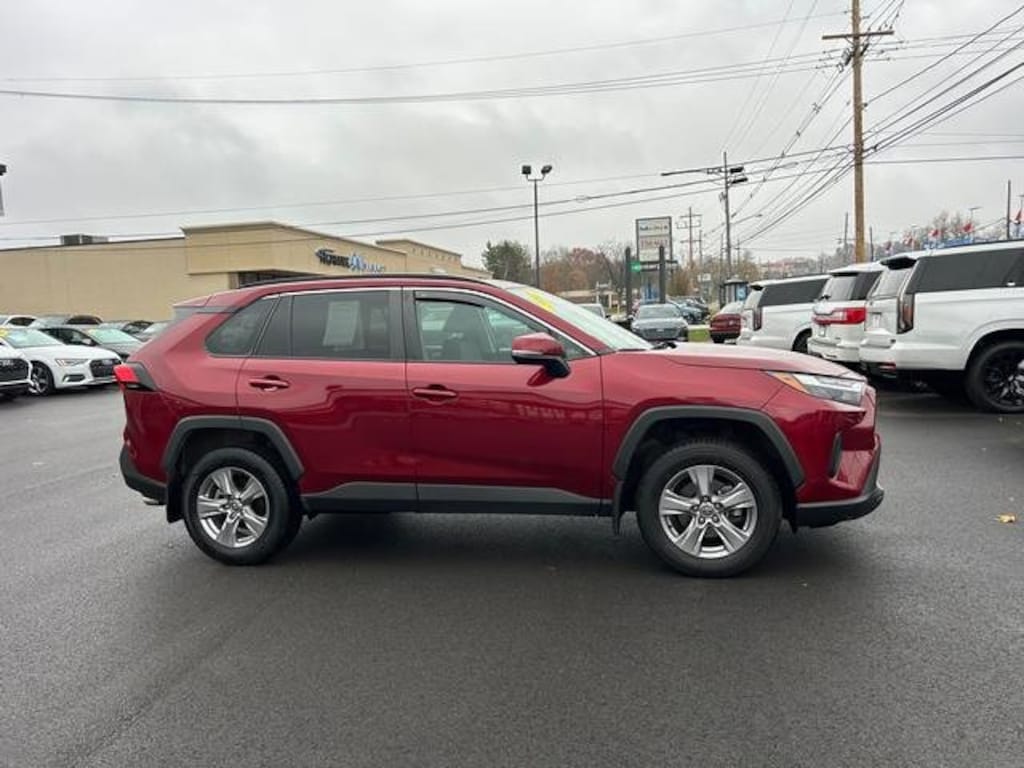 Used 2022 Toyota RAV4 XLE