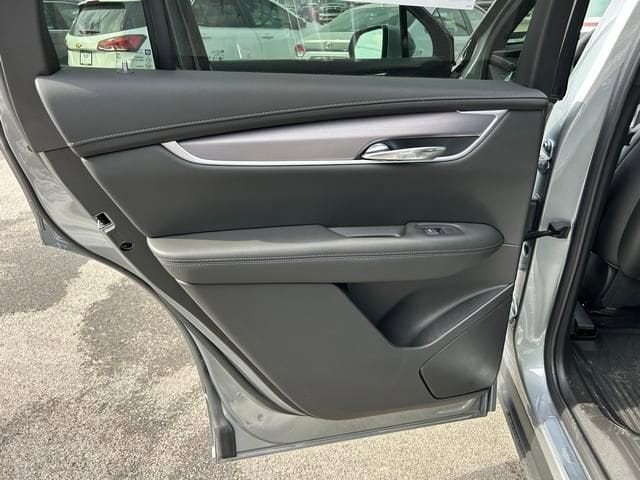 2025 Cadillac XT6 Luxury - Photo 11