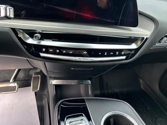 2026 Cadillac LYRIQ V Premium - Photo 16