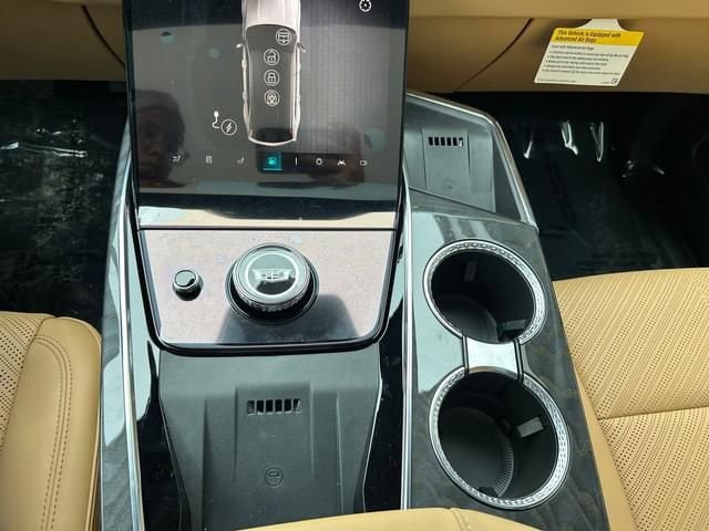 2025 Cadillac Escalade IQ Sport 2 - Photo 17