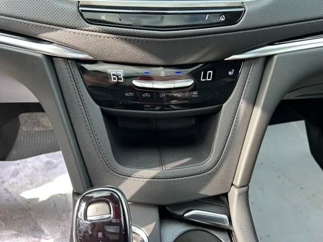 2025 Cadillac XT6 Luxury - Photo 16